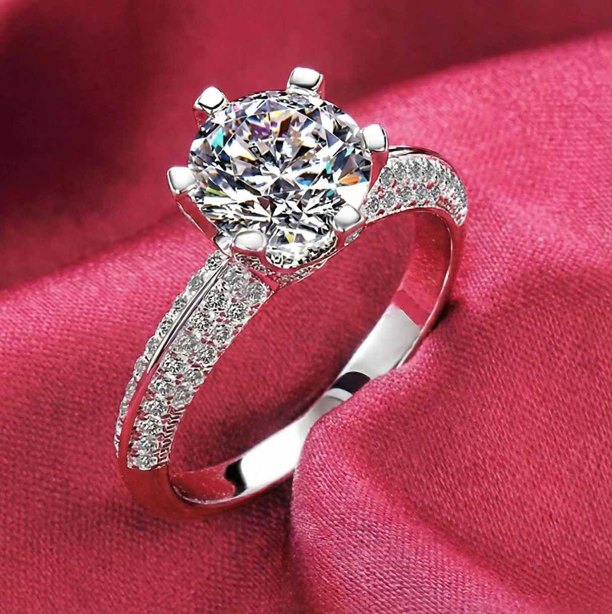 Luxe & Shine – 18K Solid Gold Six-Prong Brilliant Solitaire Ring